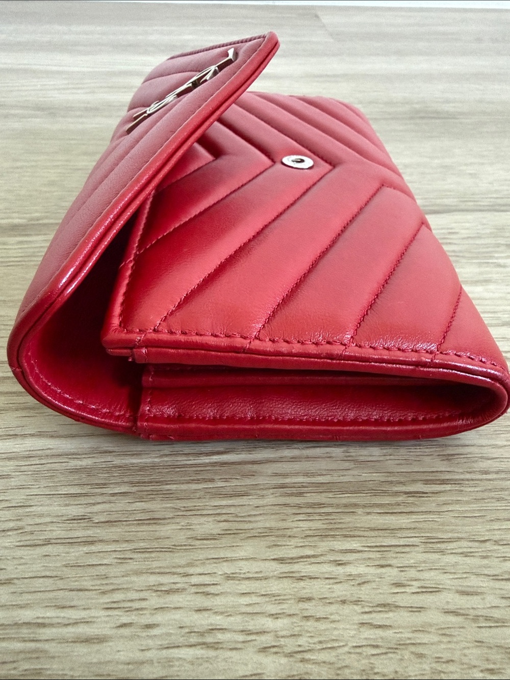 Saint Laurent Red Wallet Silver Hardware - Picture 4 of 6